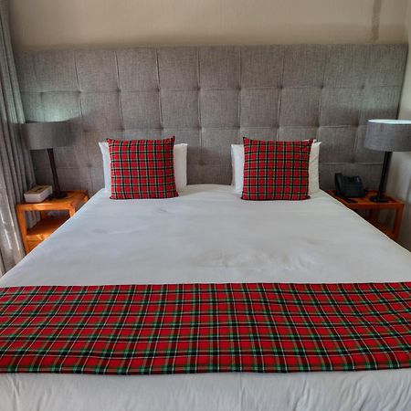Tembo Guest Lodge Хейзивью Экстерьер фото