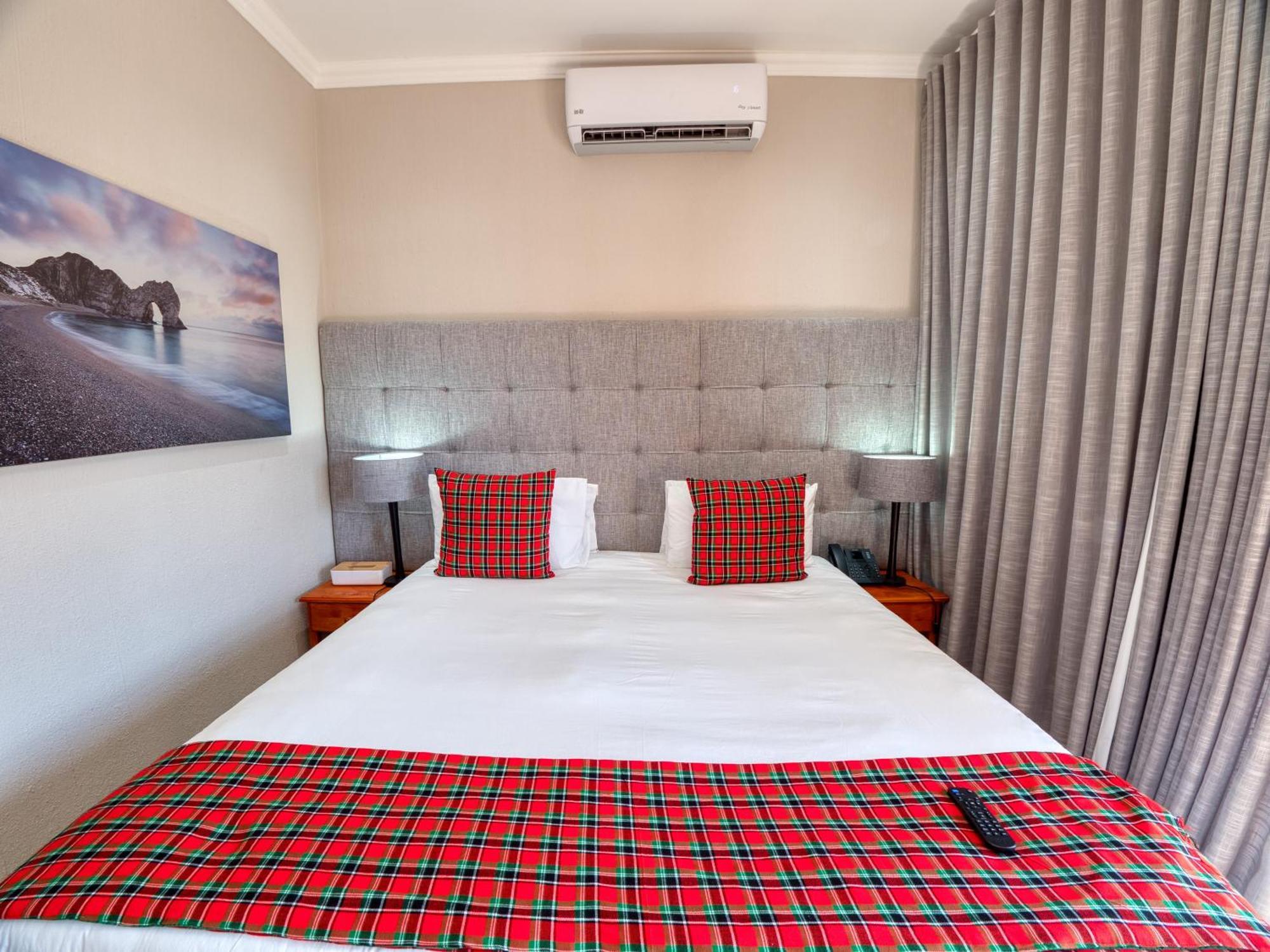 Tembo Guest Lodge Хейзивью Экстерьер фото